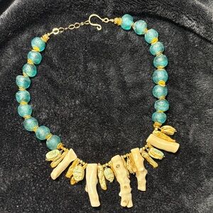 Elegant Gold and Green Beaded Necklace